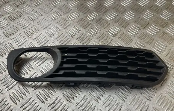 BMW 1 F20 F21 Front bumper lower grill 7272558