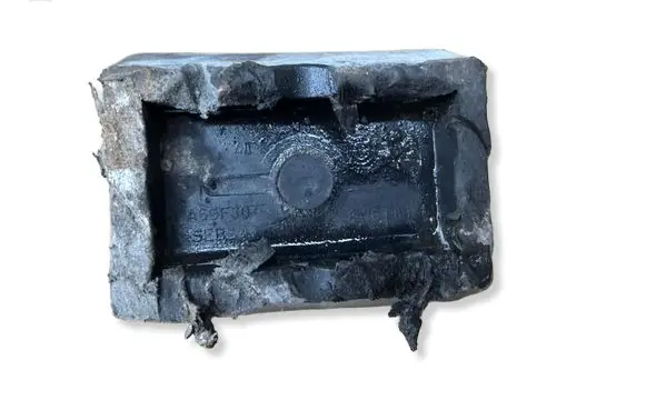 BMW 3 E46 Jacking socket point 8263885