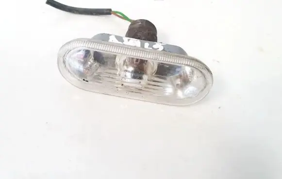 Volkswagen PASSAT B5.5 Front fender indicator light 1j0949117 484.35