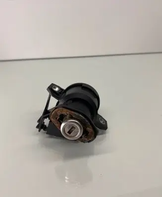 BMW 3 E90 E91 Tailgate exterior lock 51247167321 10862510