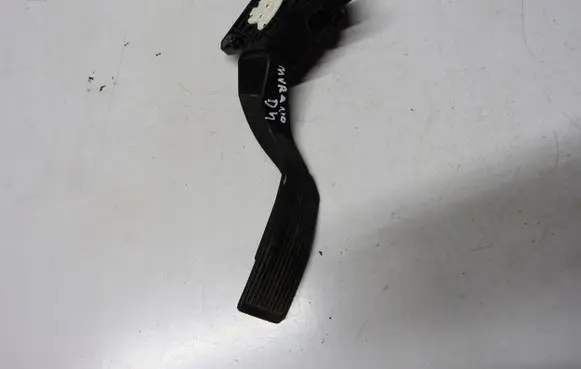 Nissan Murano Z50 Accelerator throttle pedal 18002CB000