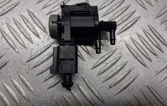 Seat Ibiza IV (6J,6P) Vacuum valve 1K0906283A