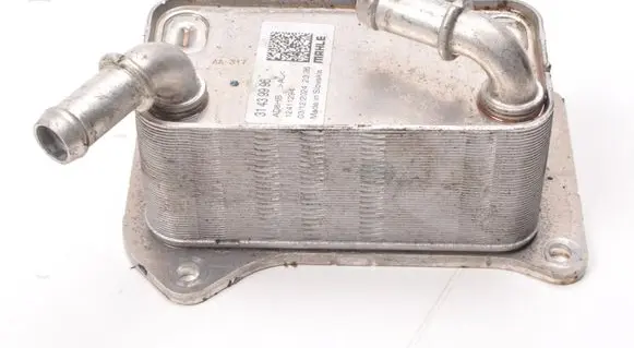 Volvo XC90 Engine oil radiator 31439996