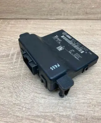 Audi A3 S3 8P Gateway control module 1K0907530D 1K0907951Used