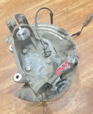 BMW 1 E81 E87 Front wheel hub 6764443