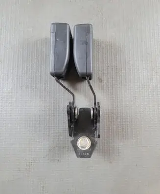 Mazda CX-5 II Middle seatbelt buckle (rear) BAF150077J