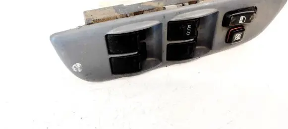 Toyota Prius (XW20) Electric window control switch 8482042140 84820-42140