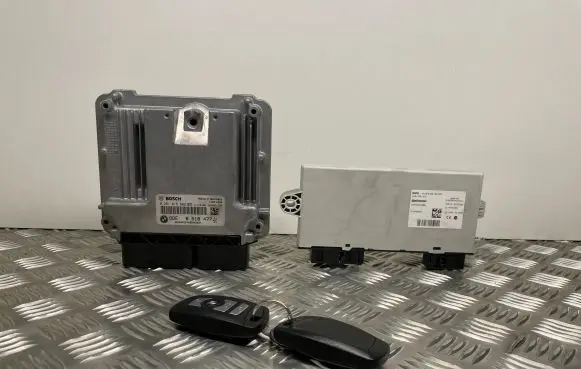 Engine ECU kit and lock set