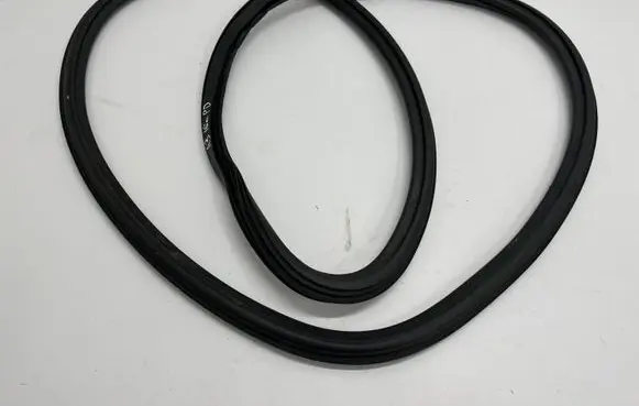 Audi A3 S3 8V Front door rubber seal 