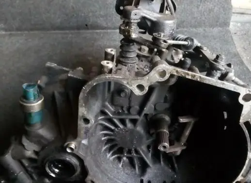 Hyundai Lantra II Manual 5 speed gearbox tv1973 447123