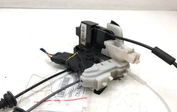 Hyundai Elantra Front door lock 81320-3X010