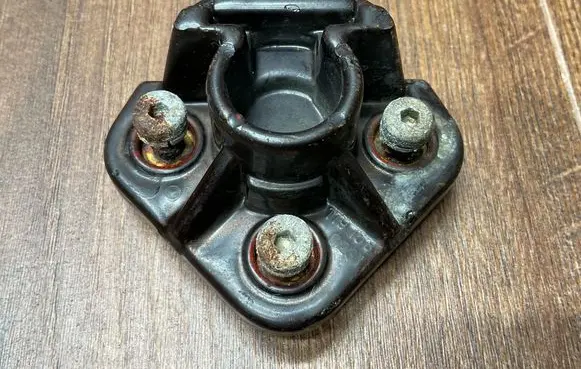 Mercedes-Benz SL R129 Spark distributor cap 1191580231