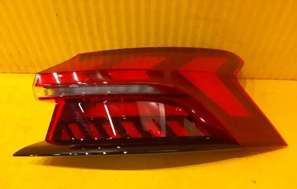 Audi e-tron Rear/tail lights 4J3945092