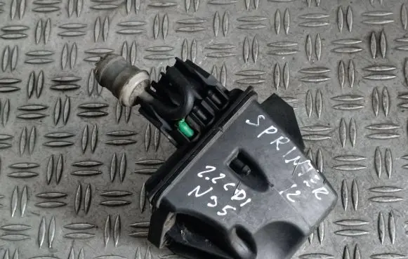 Mercedes-Benz Sprinter W906 Vacuum air tank A6510700668 446447601