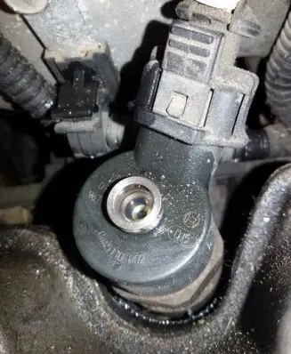 Alfa Romeo 156 Fuel injector 0445110002