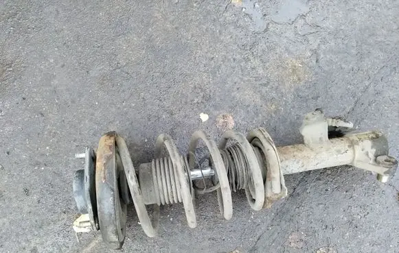 Nissan Primera Front shock absorber/damper