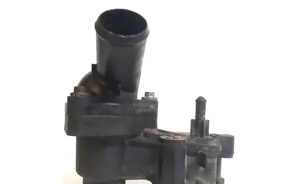 Thermostat/thermostat housing