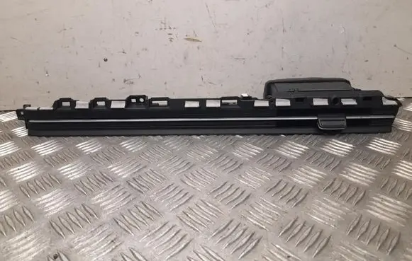 Hyundai Kona II Panel trim HF84791900