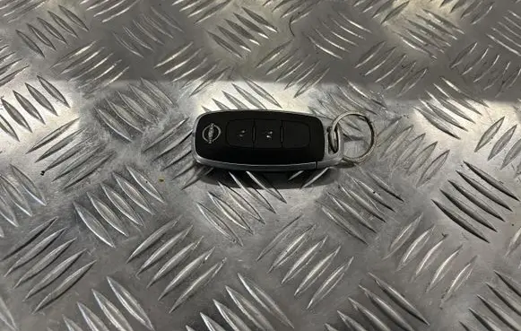 Nissan Qashqai J12 Ignition key/card S180146106