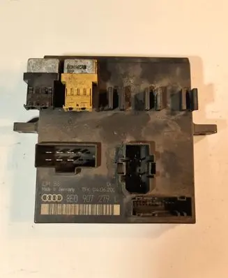 Audi A4 S4 B6 8E 8H Comfort/convenience module 8E0907279C