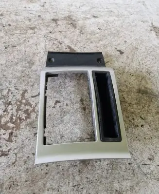 Chrysler 300 - 300C Gear shifter surround trim plastic 48876A