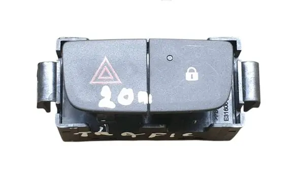 Renault Trafic III (X82) Hazard light switch 252100622RA