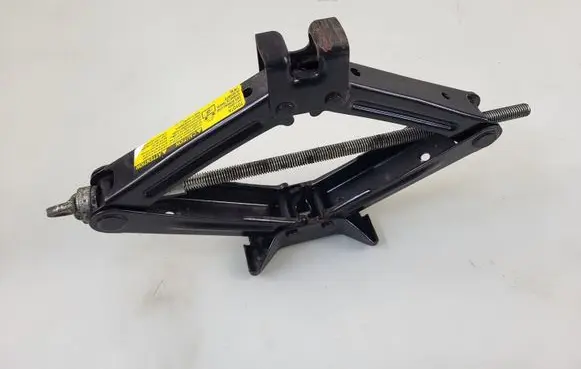 Toyota Corolla Verso AR10 Lift Jack 09111-0F020