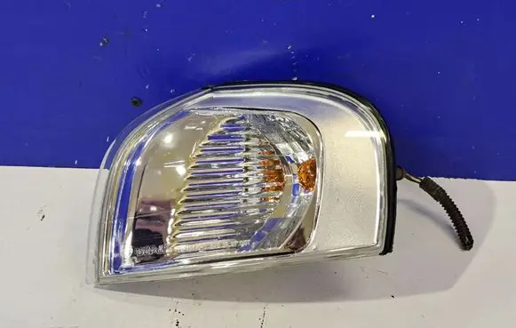 Volvo S80 Front indicator light 30655422