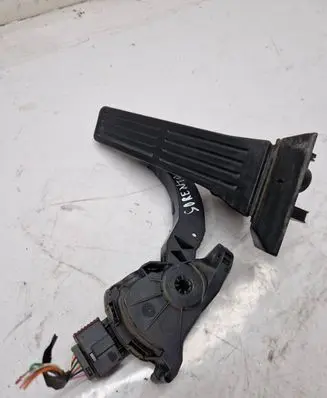KIA Sorento Accelerator throttle pedal