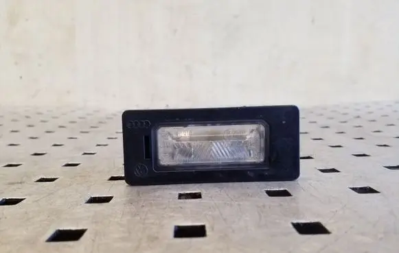 Audi TT TTS Mk2 Number plate light 8T0943021 A046341