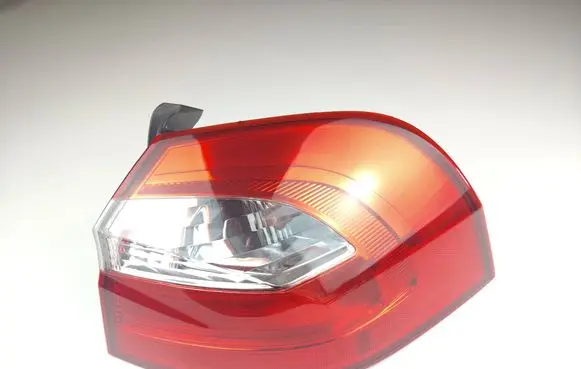 KIA Rio Rear/tail lights 924021W2