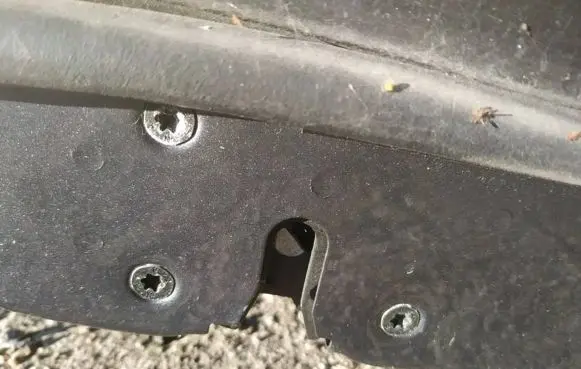 Volvo S60 Front door lock