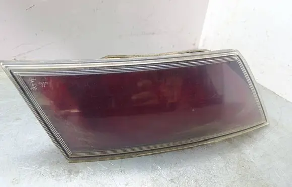 Tailgate rear/tail lights