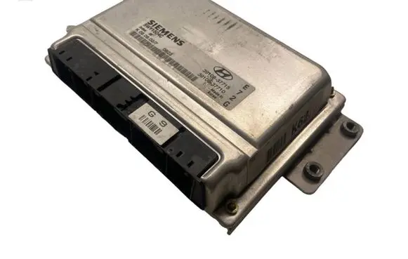 Hyundai Coupe Engine control unit/module 3910837715 5WY1504C 3910837710