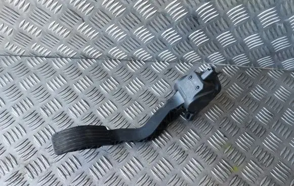Citroen C4 I Accelerator throttle pedal 0280755041 9680565880 F00C3E2045