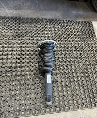 BMW 4 F36 Gran coupe Front shock absorber with coil spring 6883332