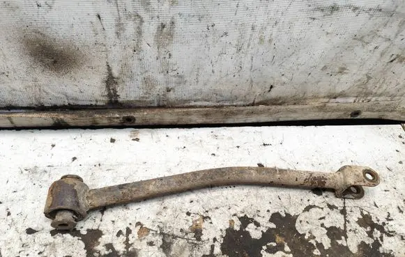 Rear upper control arm/wishbone