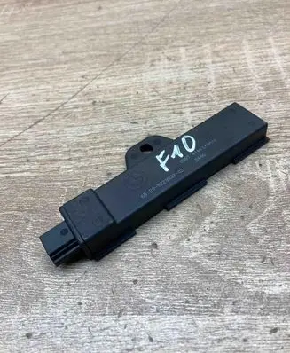 BMW 5 F10 F11 Keyless system antenna 9220832