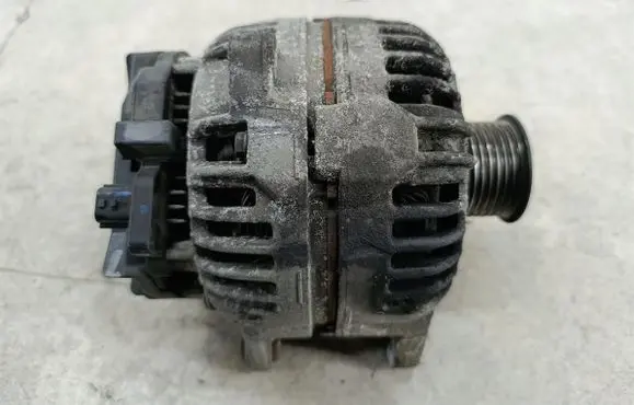 Renault Scenic III - Grand scenic III Generator/alternator 8200660041