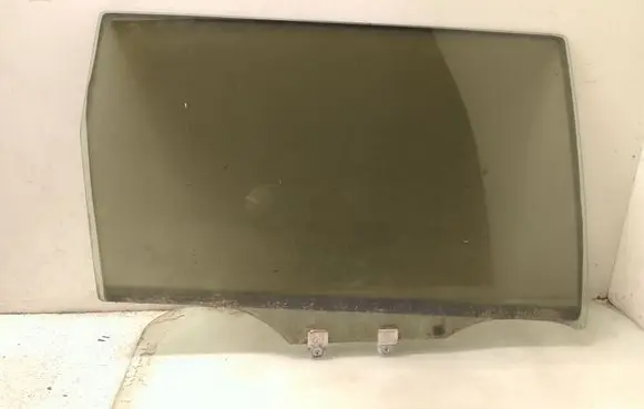 Honda Accord Rear door window glass 43R00122