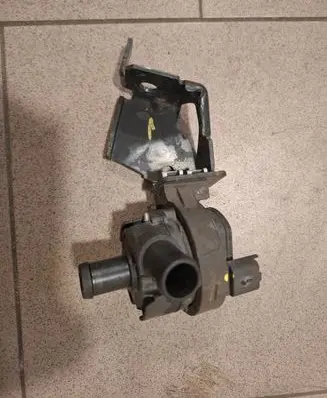 Dacia Sandero III Water pump 144B06803R