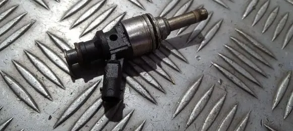 Audi A7 S7 4G Fuel injector 06e906036h 104390-504