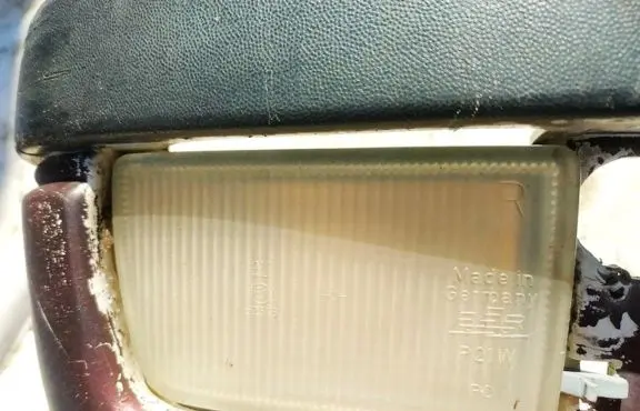 Volkswagen Vento Front indicator light