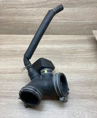 Toyota Prius (XW50) Air intake duct part 1788037310 1788137330 1789337130