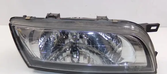 Nissan Almera Headlight/headlamp