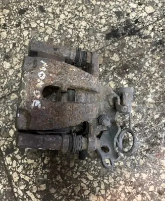 Ford Mondeo MK IV Rear brake caliper