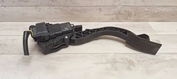 Volvo V50 Accelerator throttle pedal 4M519F836BK 00864134
