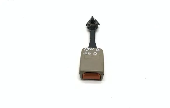 Jaguar XK8 - XKR Front seatbelt buckle HJD7012BA