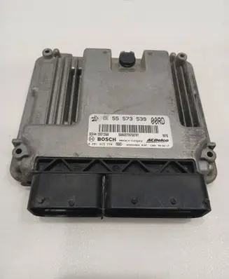 Opel Insignia A Engine control unit/module 55573539 55573560 0281015774