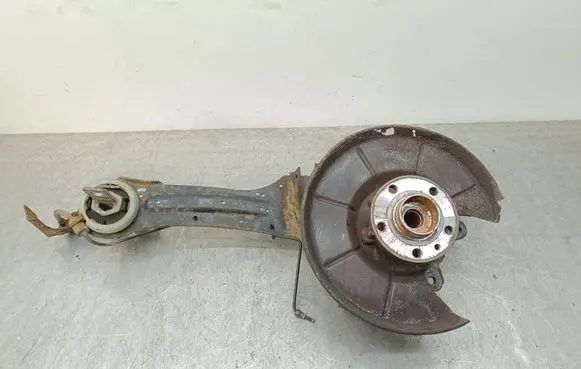 Volvo V60 Rear wheel hub spindle/knuckle 6G915A968